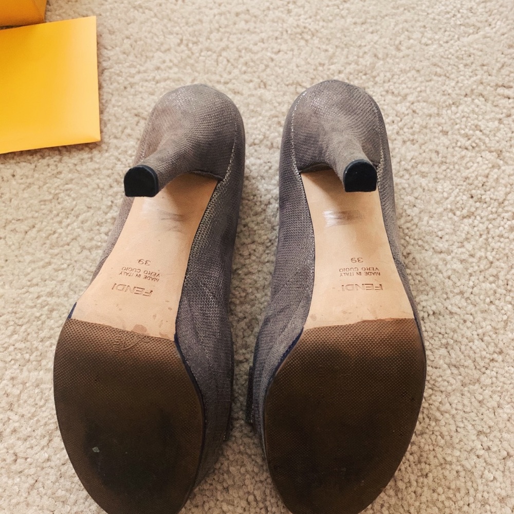 FENDI SHOES - Picture 5 of 6